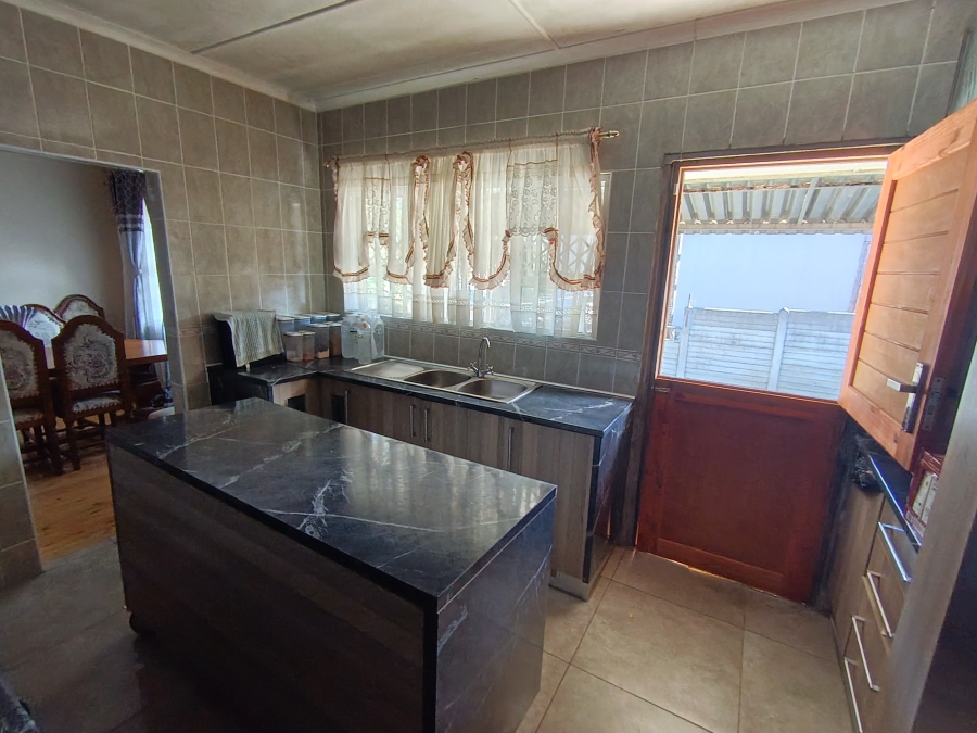 4 Bedroom Property for Sale in Amalinda North Eastern Cape